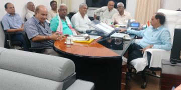 सेवानिवृत्त कोयला मजदूर संघ की सीएमपीएफ आयुक्त से वार्ता