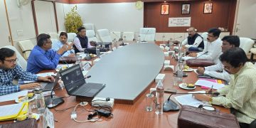 सरप्लस क्वार्टर सब कमेटी की बैठक में…
