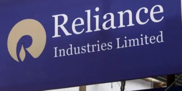 Reliance में आधे से ज्यादा कर्मचारी 30 साल से कम उम्र के, महिला कर्मचारी 21%
