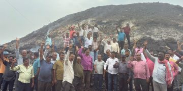 बीसीसीएल : विश्वकर्मा प्रोजेक्ट के कोलडंप में आग,प्रदर्शन
