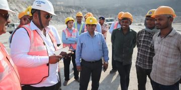 SECL के गेवरा में,ठेका मजदूर को मात्र 9 हजार !