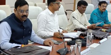 सर प्लस आवास लीज पर देने से इंकार,केंद्र सरकार ….