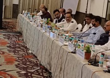 बोनस की बैठक शुरू,देर रात तक चलने की संभावना