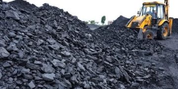 कैप्टिव कोयला खदानों से कोयला बेचने पर लगी रोक  हटाने पर सरकार का विचार