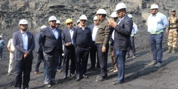 पदभार ग्रहण करते ही एक्शन में चेयरमैन,पहुंचे ईसीएल,किया समीक्षा