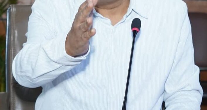 विनय रंजन को नहीं मिला सेवा विस्तार, मुकेश चौधरी संभाल सकते हैं अतिरिक्त प्रभार !